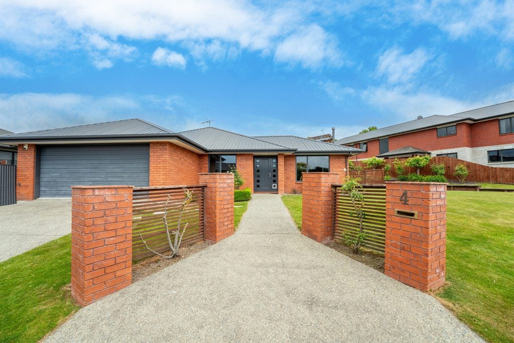 4 Havelock Street, Gleniti, Timaru - Carousel 1