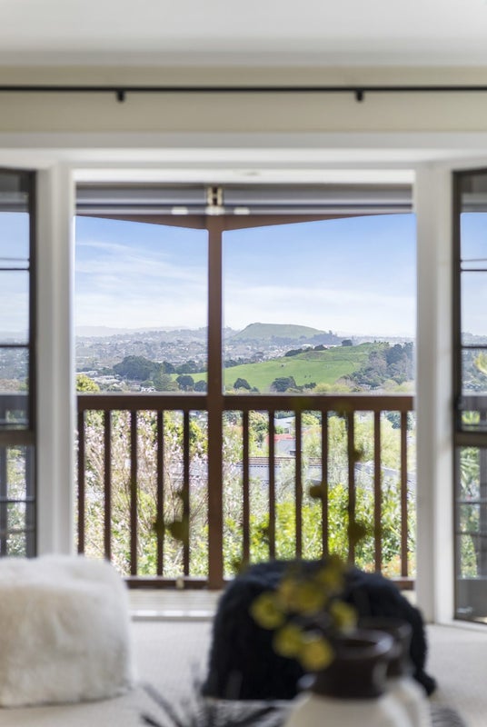 7 Luana Way, Bucklands Beach, Auckland - Carousel 2