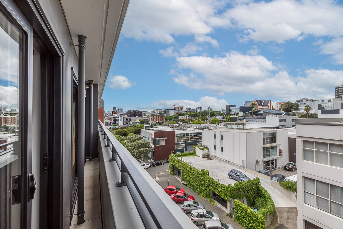 509/59 France Street South, Newton, Auckland - Carousel 1