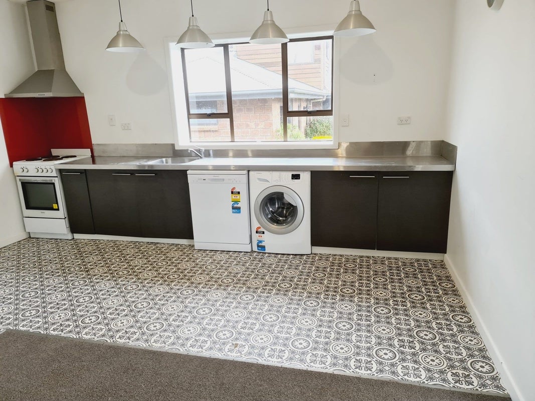18 James Street, Riverton - Carousel 2