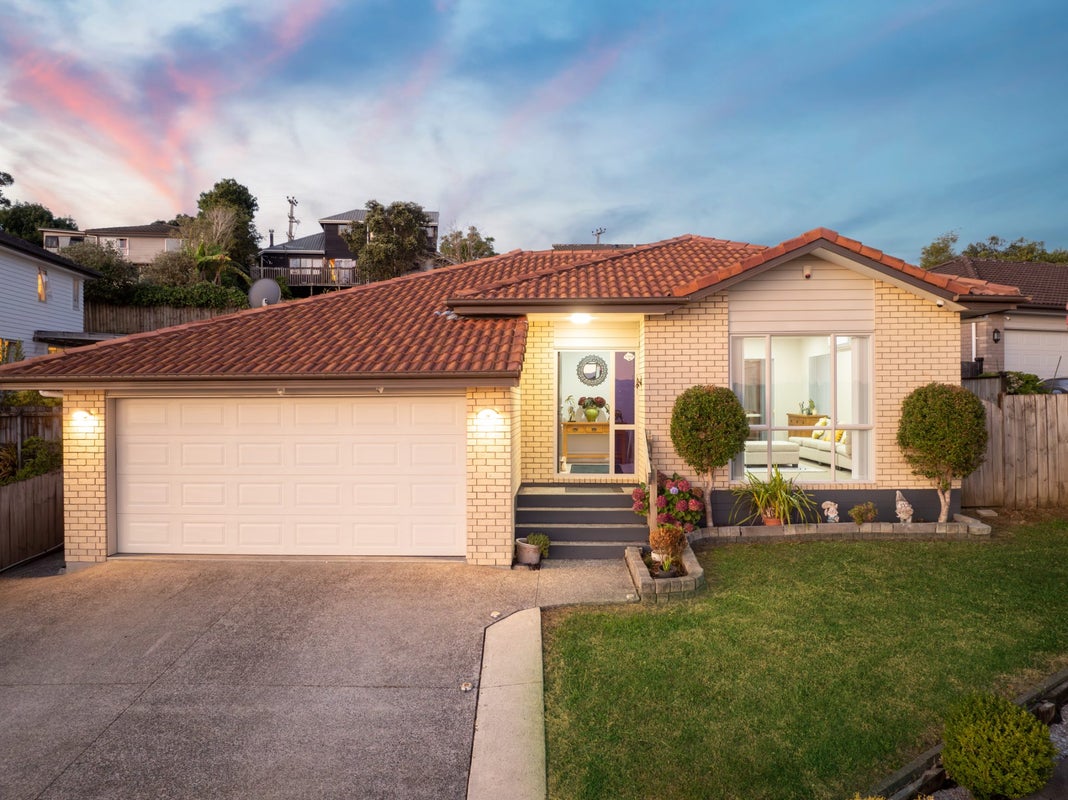 20 Aditi Close, Massey, Auckland - Carousel 2