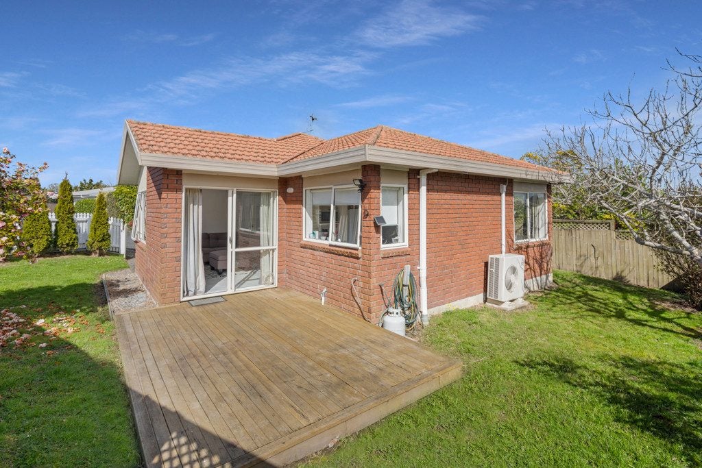 678D Te Atatu Road, Te Atatu Peninsula, Auckland - Carousel 2