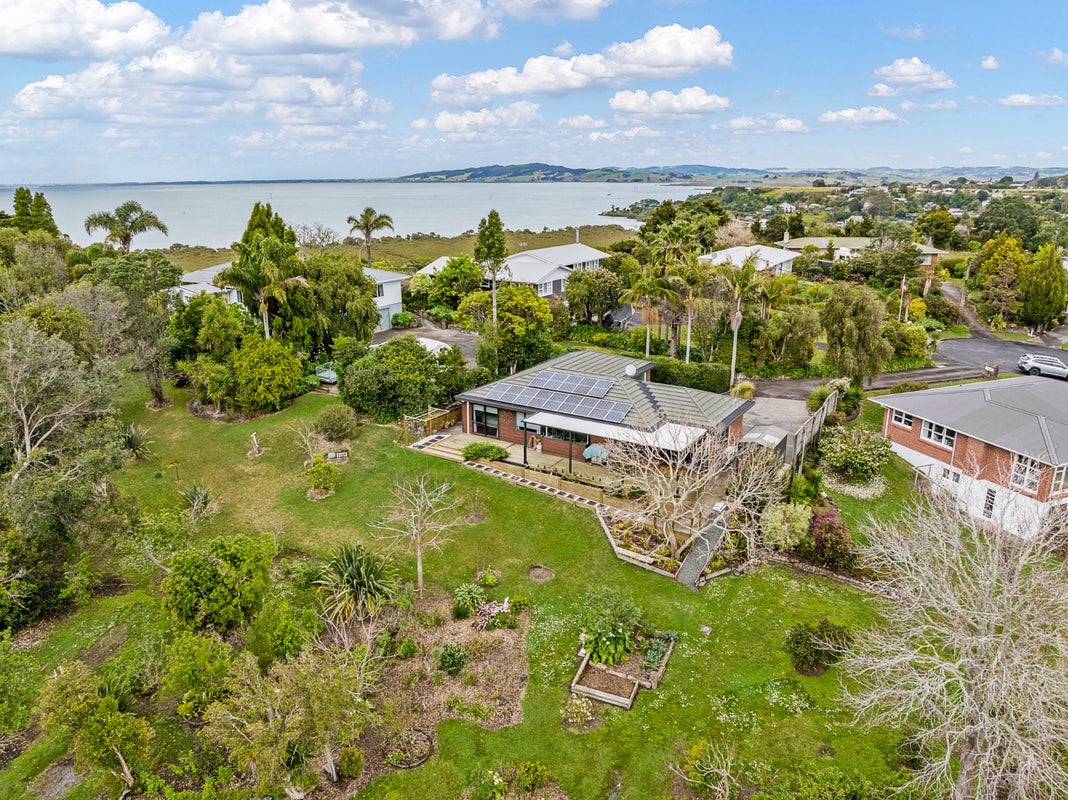 7A Tahuna Place, Onerahi, Whangarei - Carousel 1