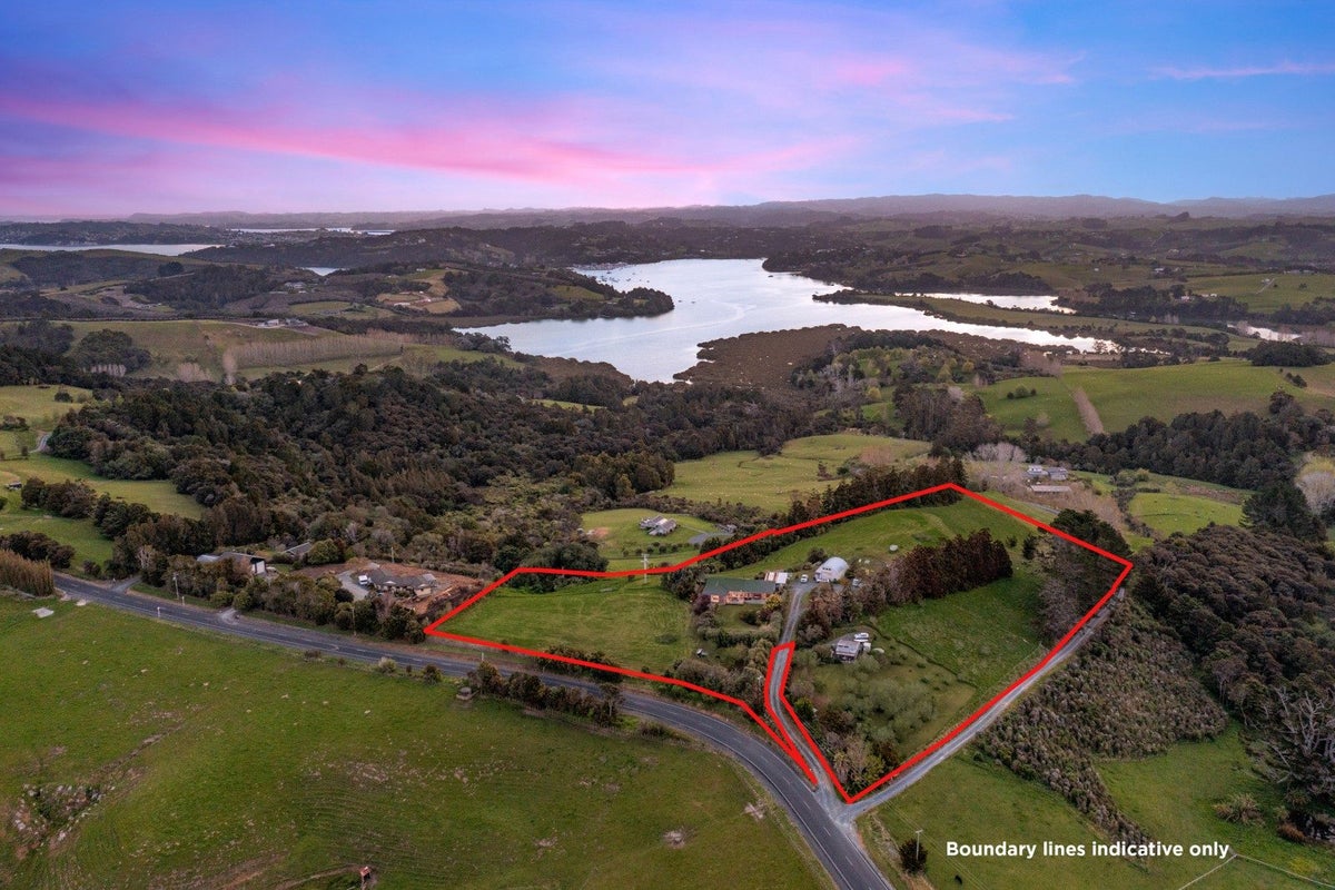 493 Whitmore Road, Tawharanui Peninsula, Warkworth - Carousel 18