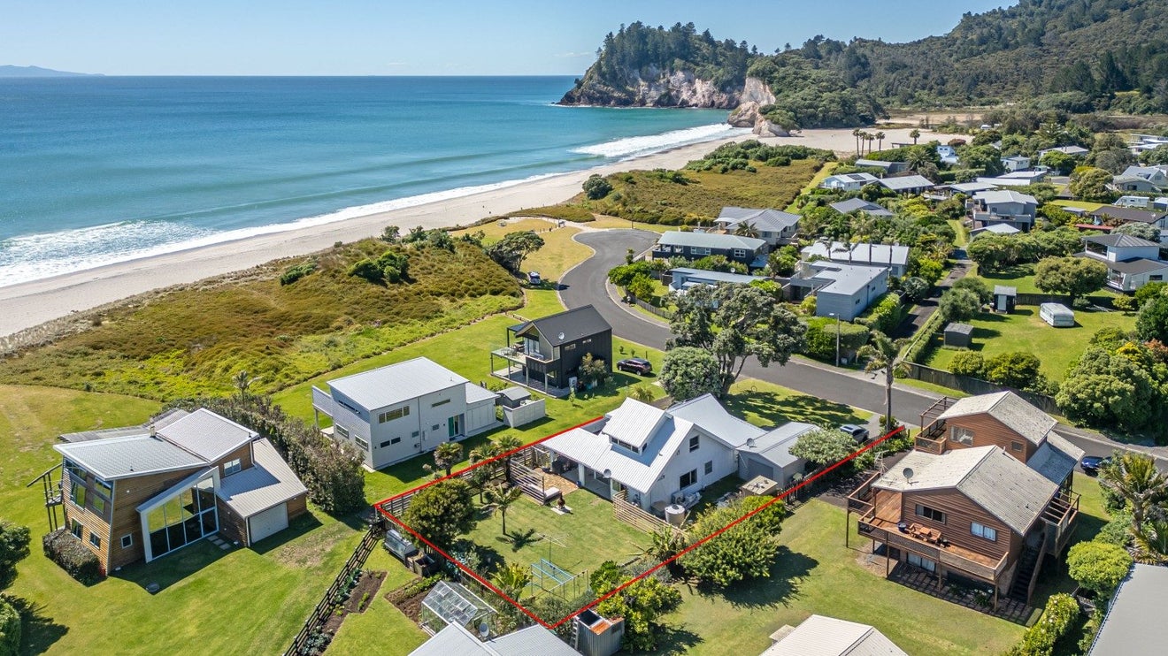 15 Moray Place, Whiritoa, Hauraki, Waikato - Carousel 1