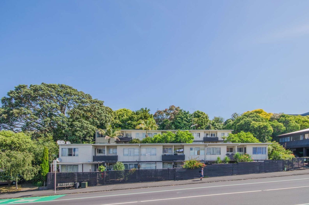 22/373 Khyber Pass Road, Newmarket, Auckland - Carousel 1