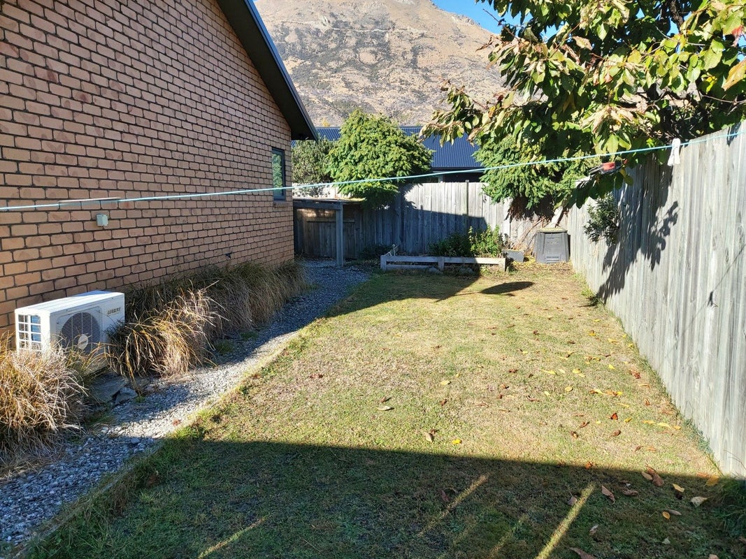 28 Onslow Road, Lake Hayes, Queenstown - Carousel 14