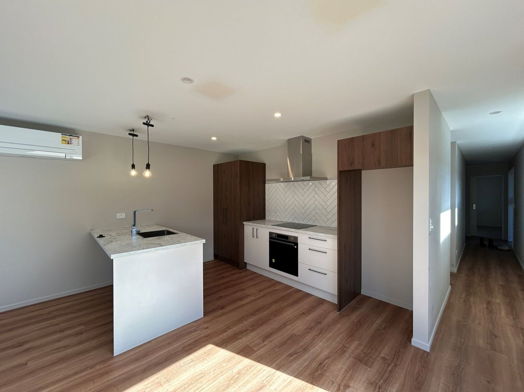 7 Gillespie Street, LAKE HAWEA - Carousel 2
