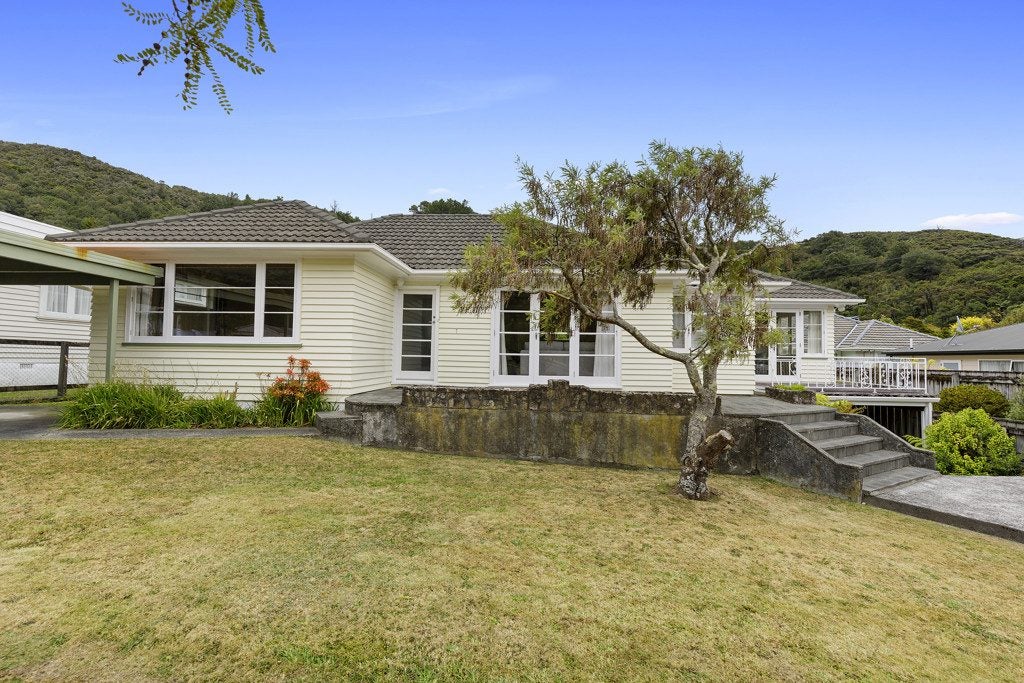 66 Tawhai Street, Stokes Valley, Lower Hutt - Carousel 2