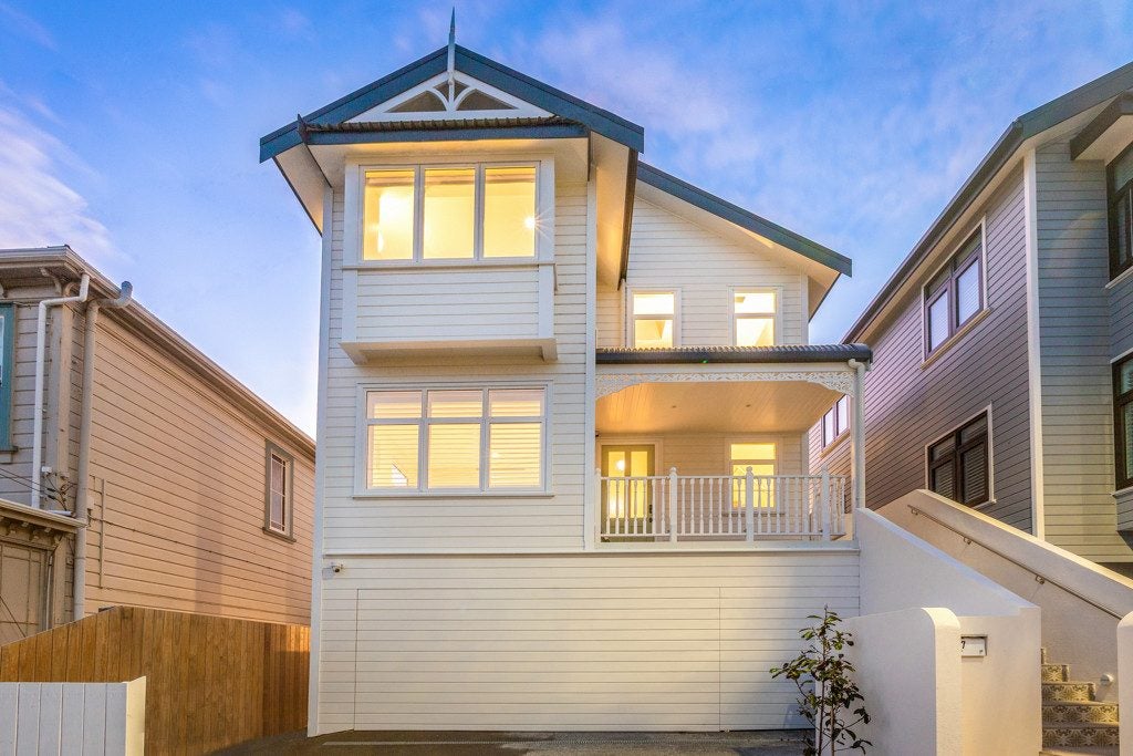 57 Roxburgh Street, Mount Victoria, Wellington, Wellington - Carousel 1