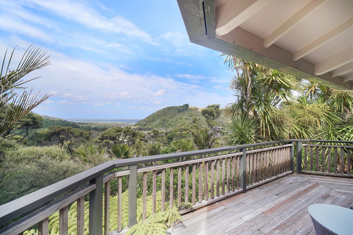 49 Tasman View Road, Henderson - Carousel 1