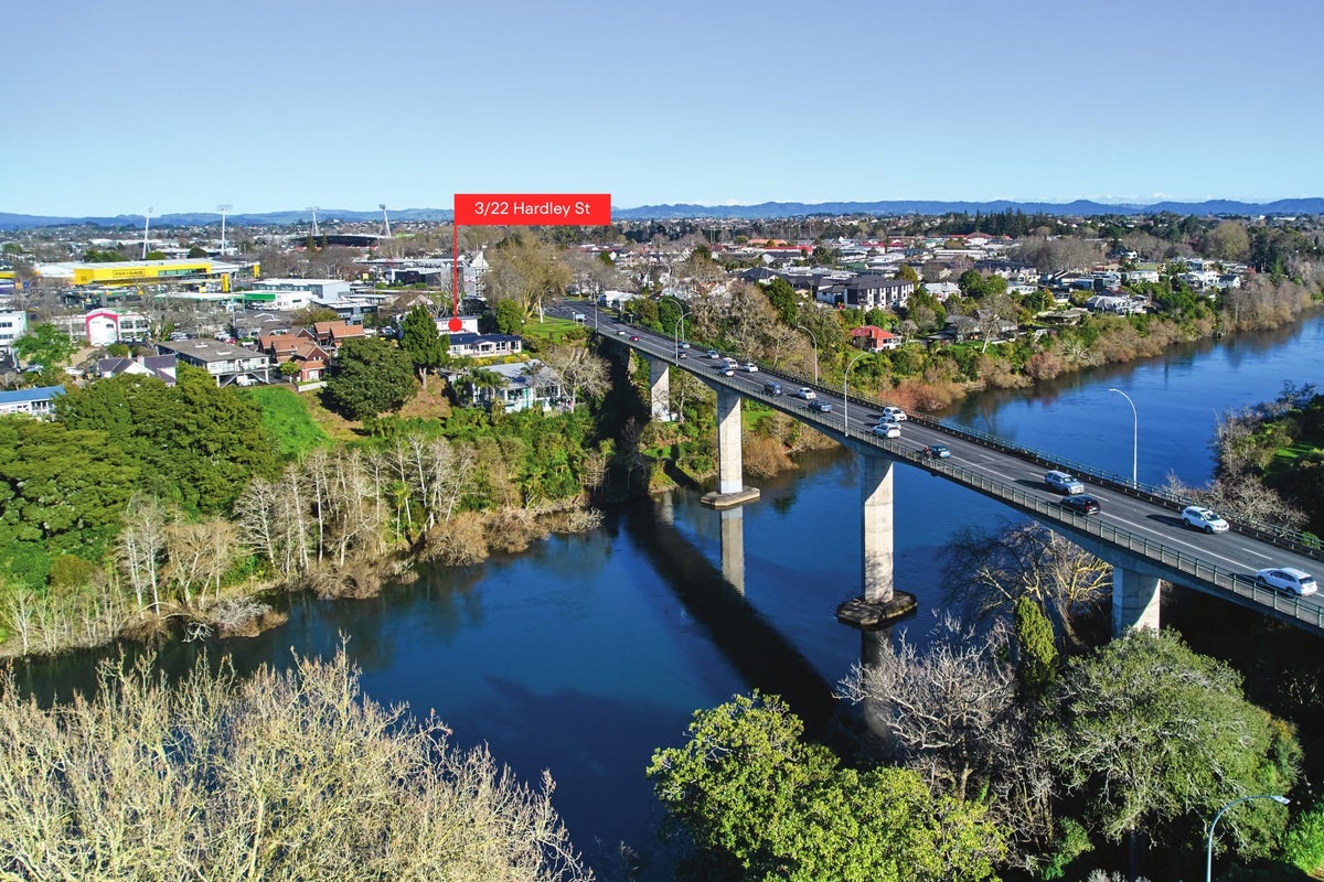 3/22 Hardley Street, Whitiora, Hamilton - Carousel 1