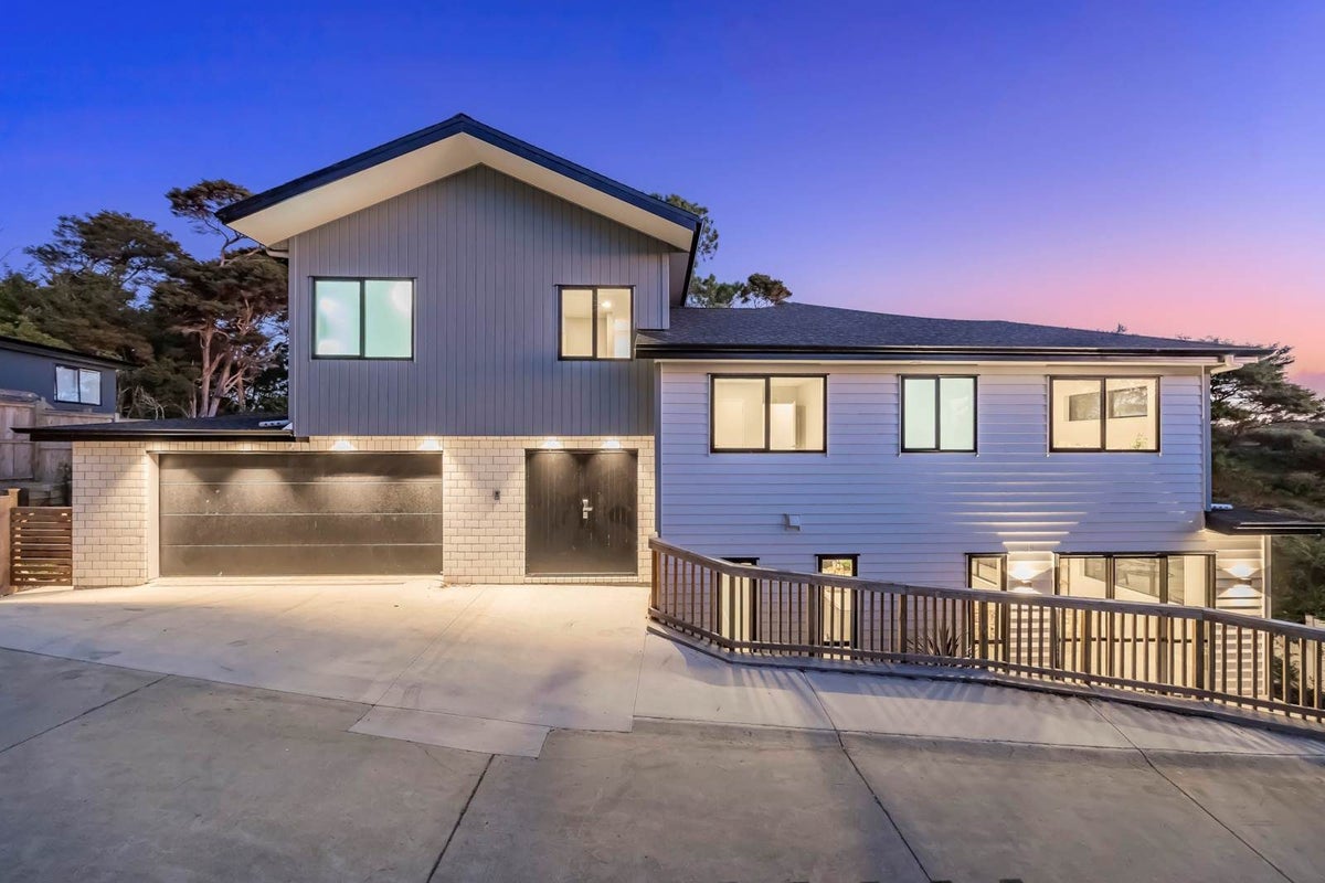 27A Kyle Road, Greenhithe, Auckland - Carousel 1