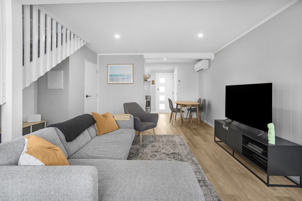 4/6 Richmond Street, Petone, Lower Hutt - Carousel 2
