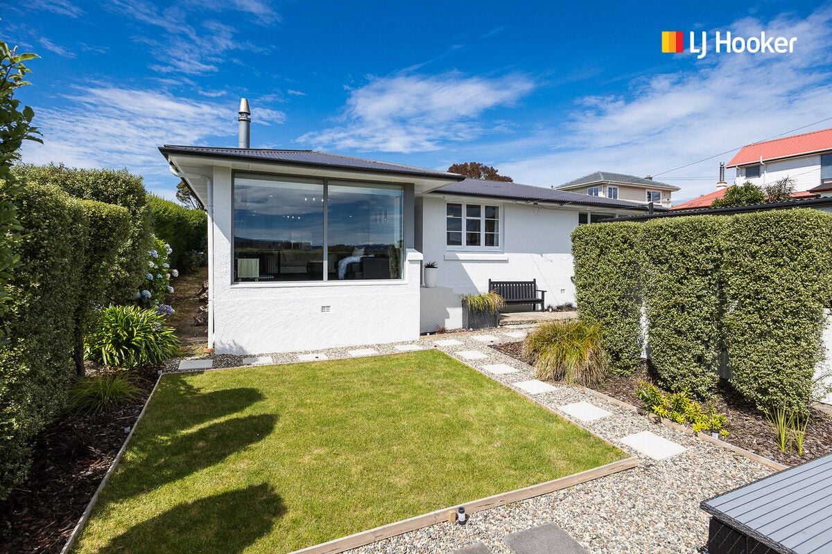 18 Aytoun Street, Shiel Hill, Dunedin - Carousel 1