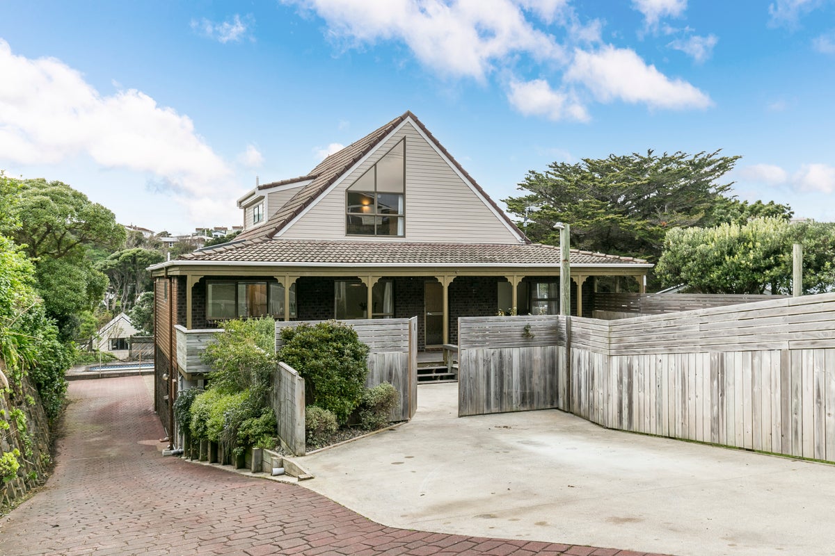 42 Whanake Street, Titahi Bay, Porirua - Carousel 21