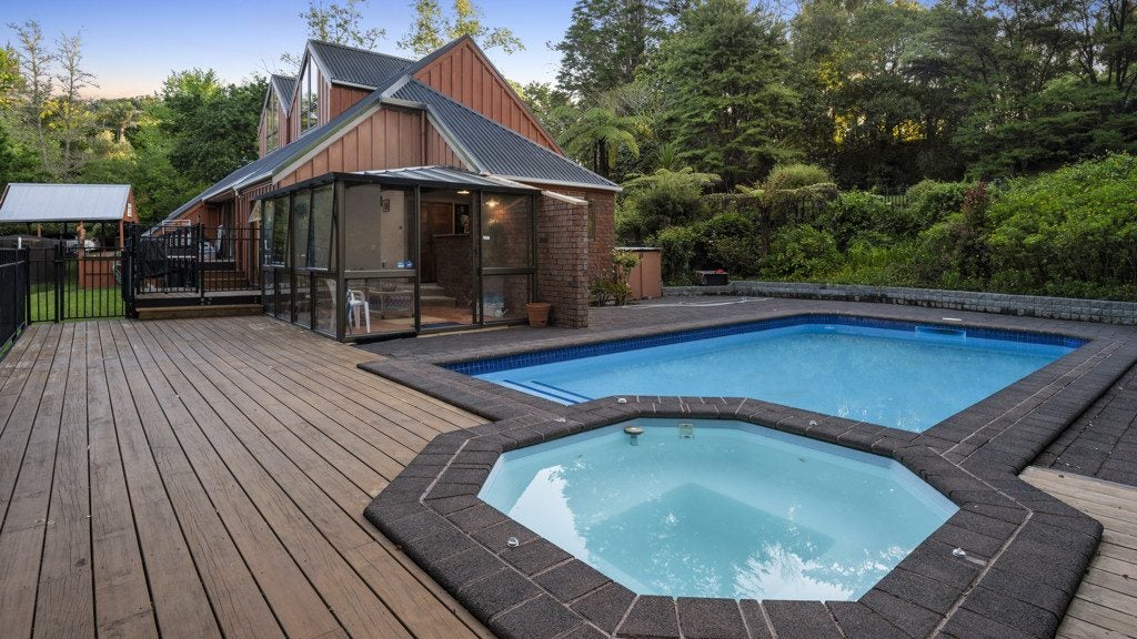 91 Hobson Road, Lucas Heights, Auckland - Carousel 1