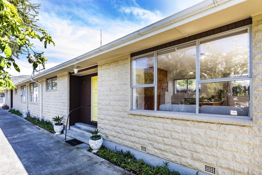 2/69 Wiggins Street, Sumner, Christchurch - Carousel 2