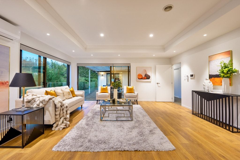7 Kaimai Avenue, Massey, Auckland - Carousel 2