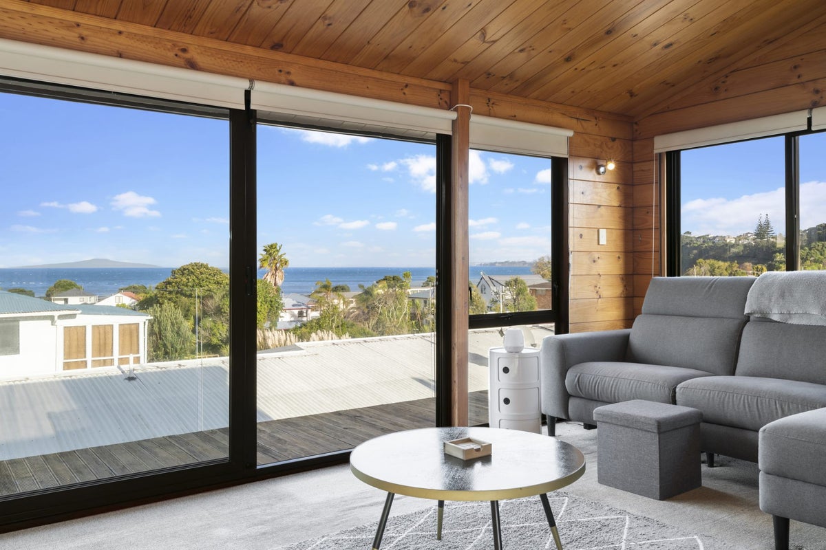 7A Zita Avenue, Matakatia, Whangaparaoa - Carousel 2