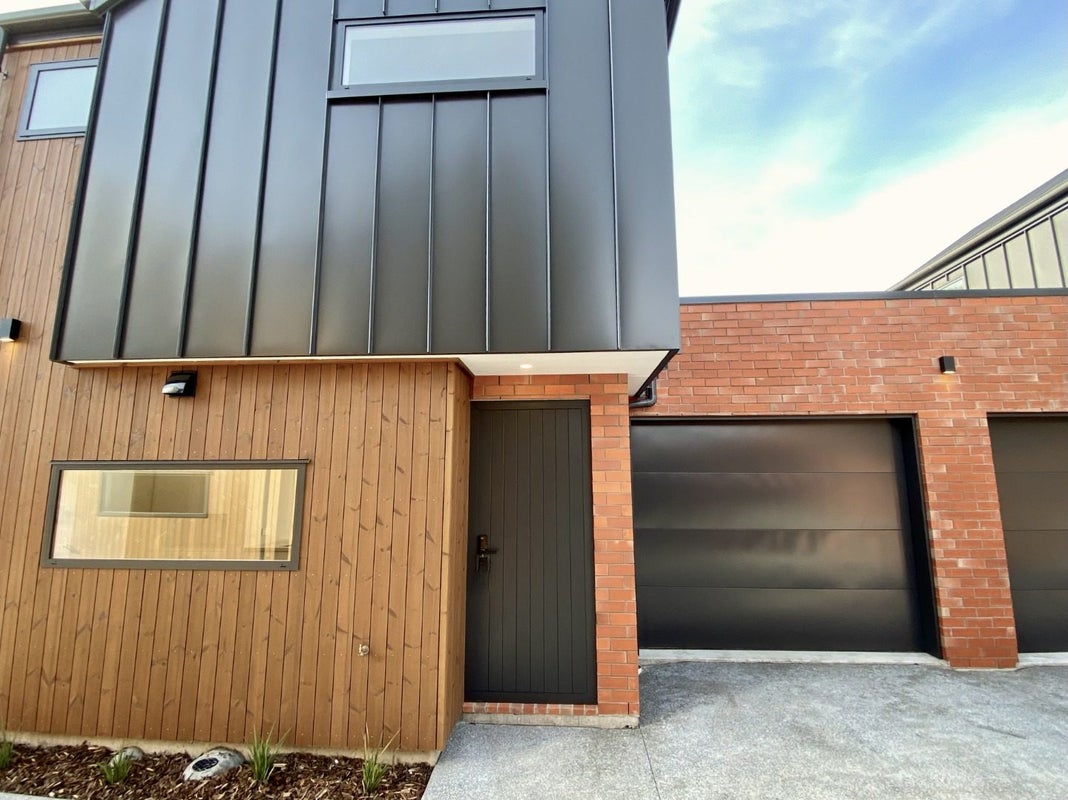 4/389 Armagh Street, Linwood, Christchurch - Carousel 1