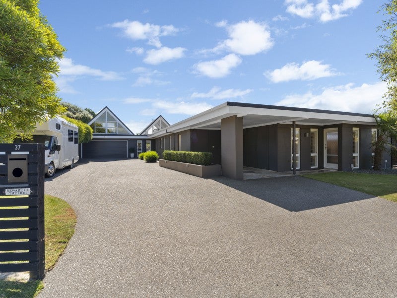 37 Callender Terrace, Paraparaumu Beach, Paraparaumu - Carousel 2