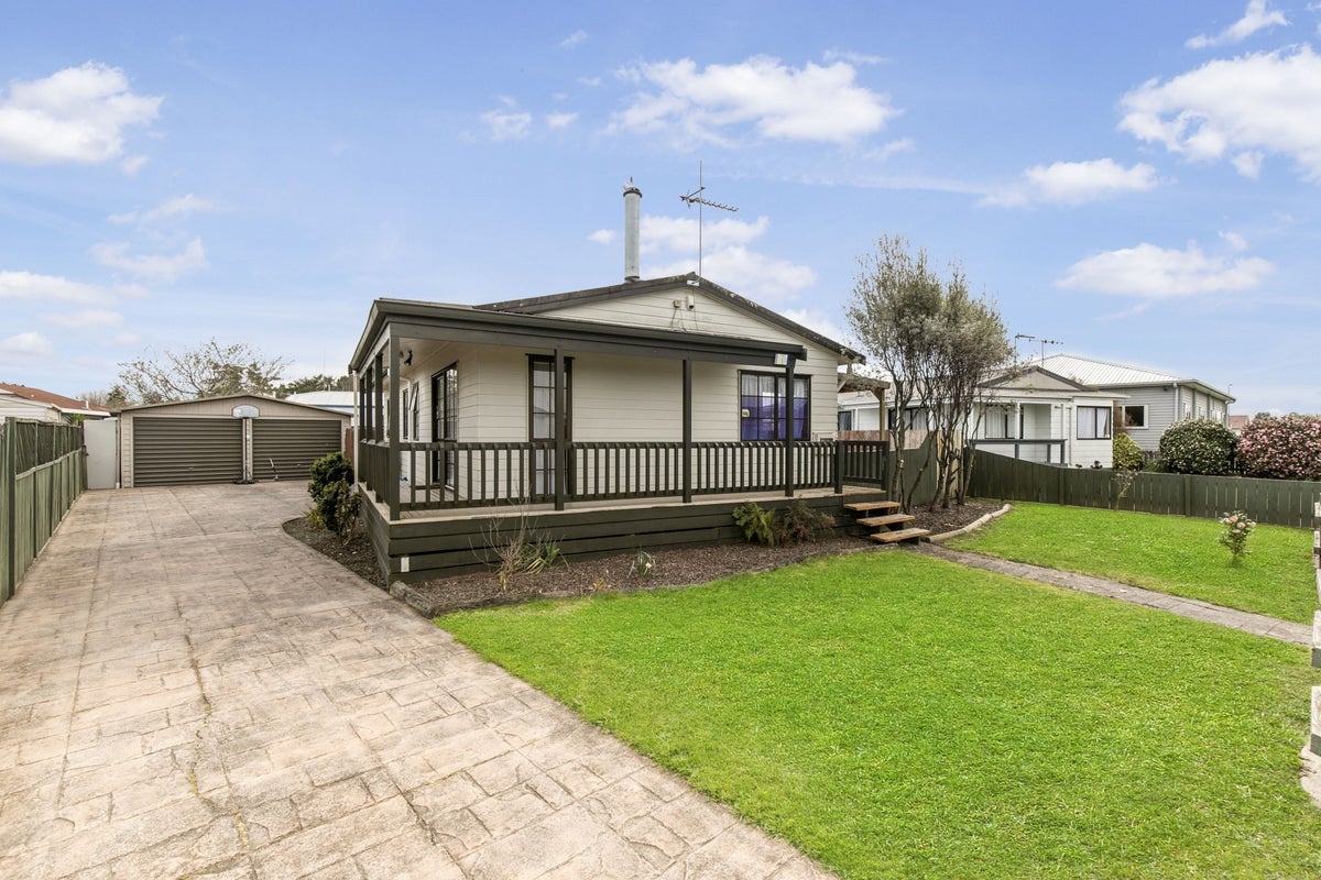 64 Dominion Road, Nawton, Hamilton - Carousel 1