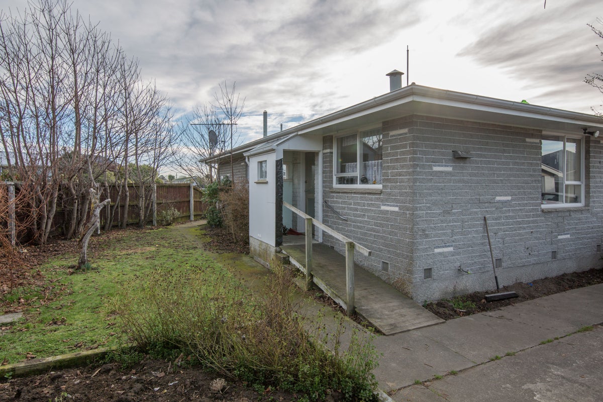 12 Aspen Place, Parklands, Christchurch - Carousel 16