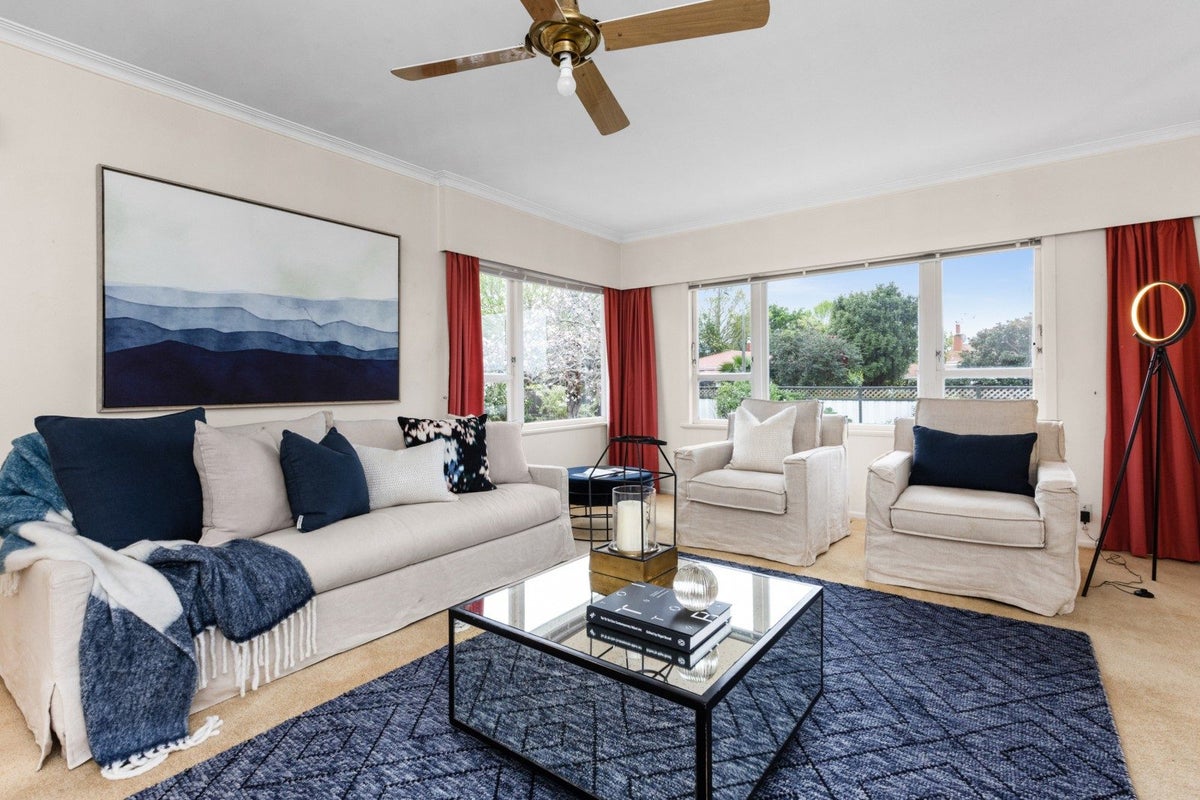 6 Balmoral Street, Taradale, Napier - Carousel 2