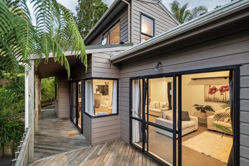 60 Temple Street, Meadowbank, Auckland - Carousel 1