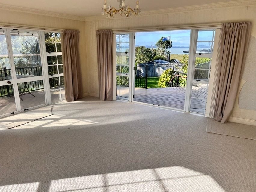 21 Oakpark Place, West Harbour, Auckland - Carousel 2