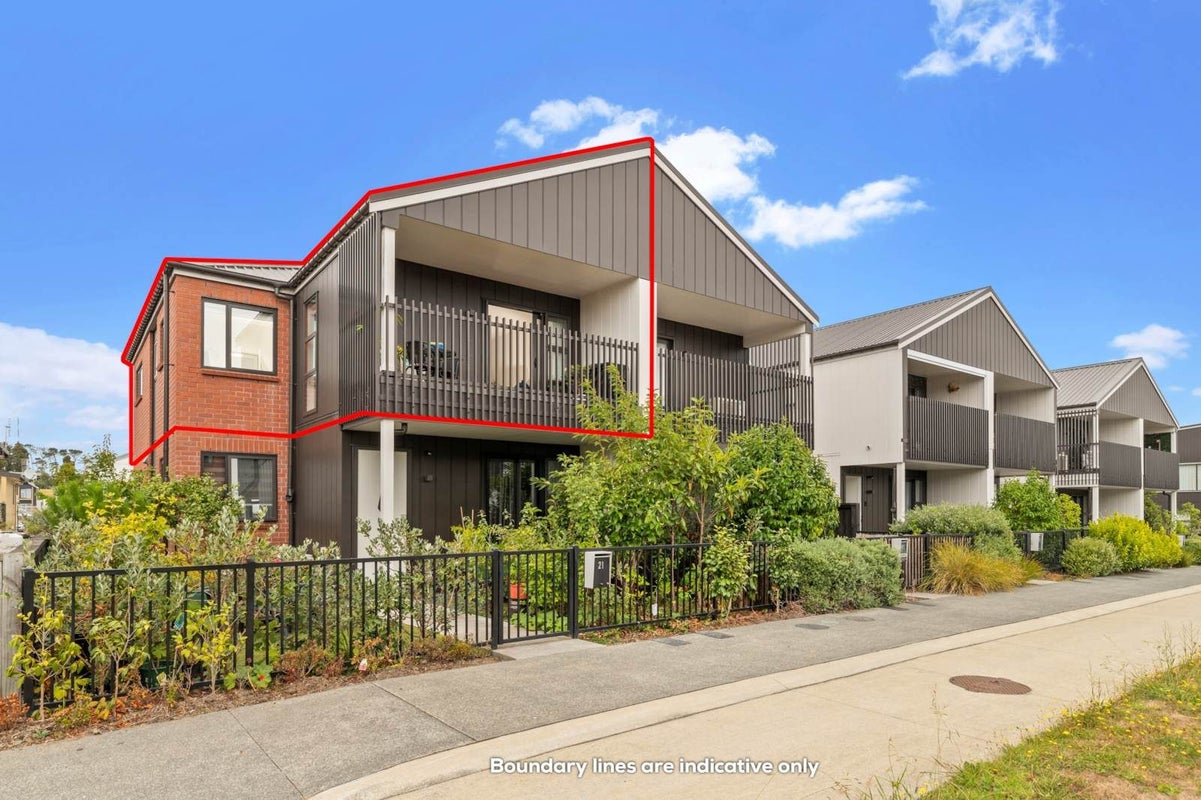51 Kauri Amber Road, Westgate, Auckland - Carousel 1