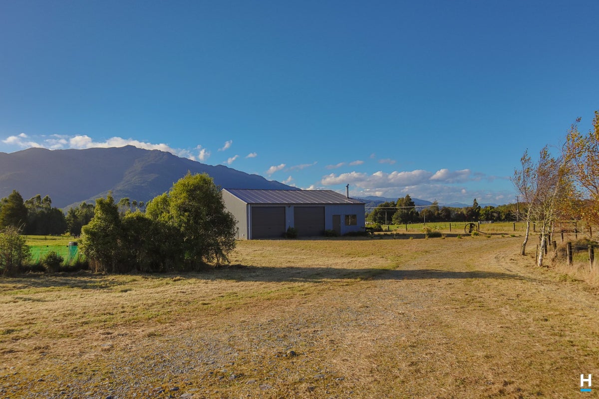 156 Arnold Valley Road, Stillwater, Greymouth - Carousel 1