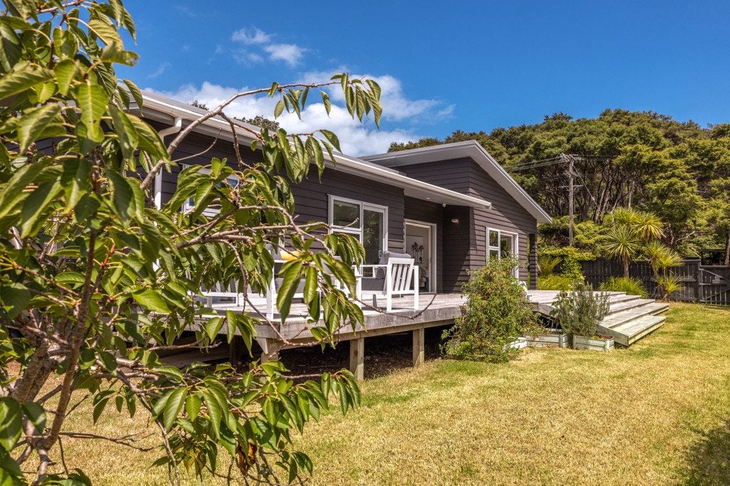 19 Sea View Road, Ostend, Waiheke Island - Carousel 45