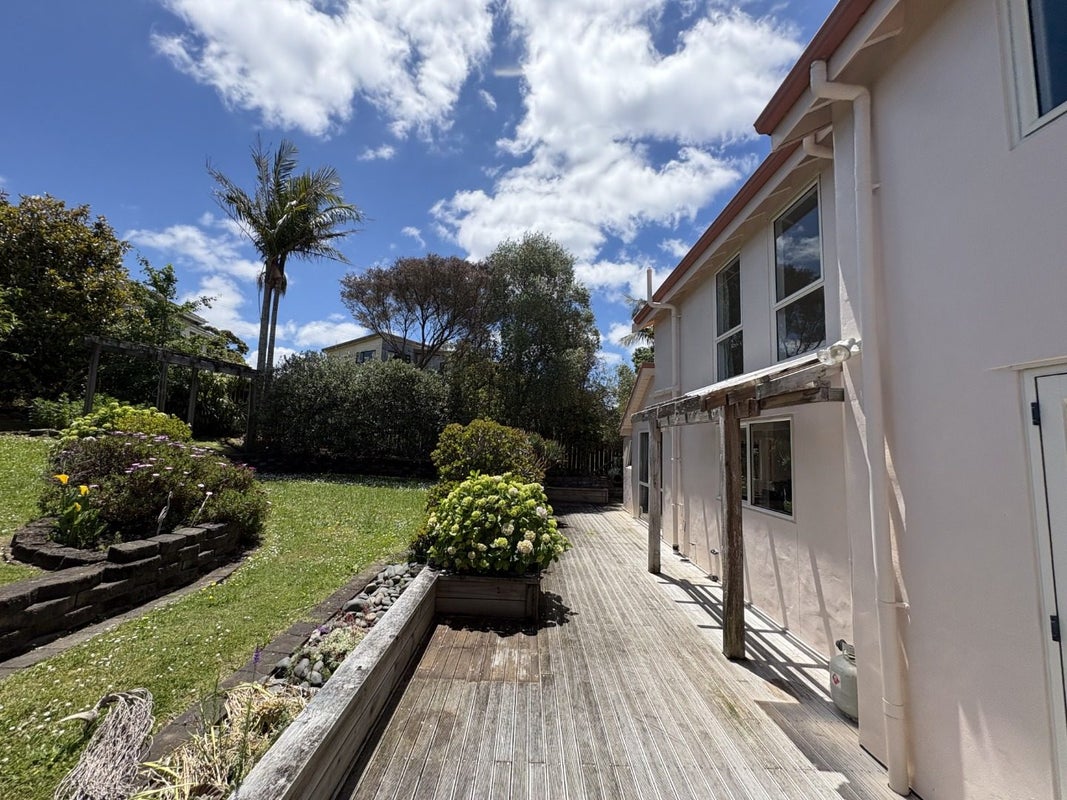 62 Hebron Road, Waiake, Auckland - Carousel 18