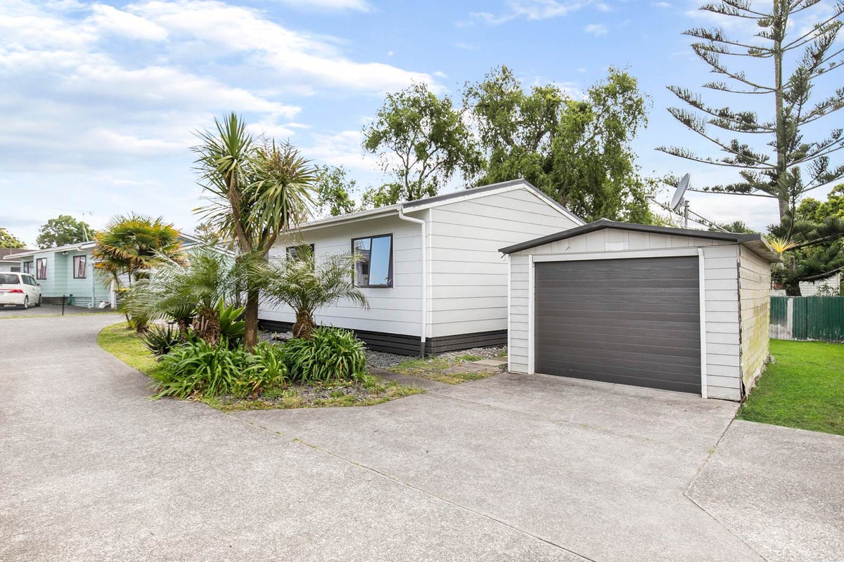 1/34 Shifnal Drive, Randwick Park, Auckland - Carousel 2