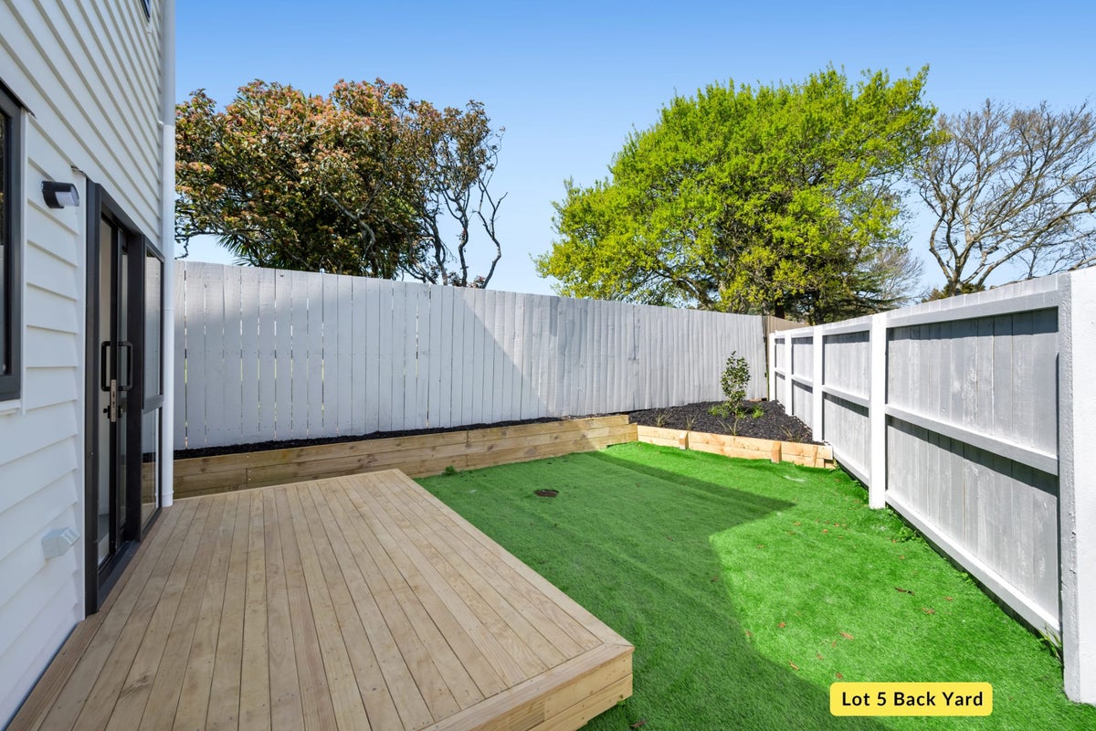 6E Ariki Place, Red Hill, Papakura - Carousel 2