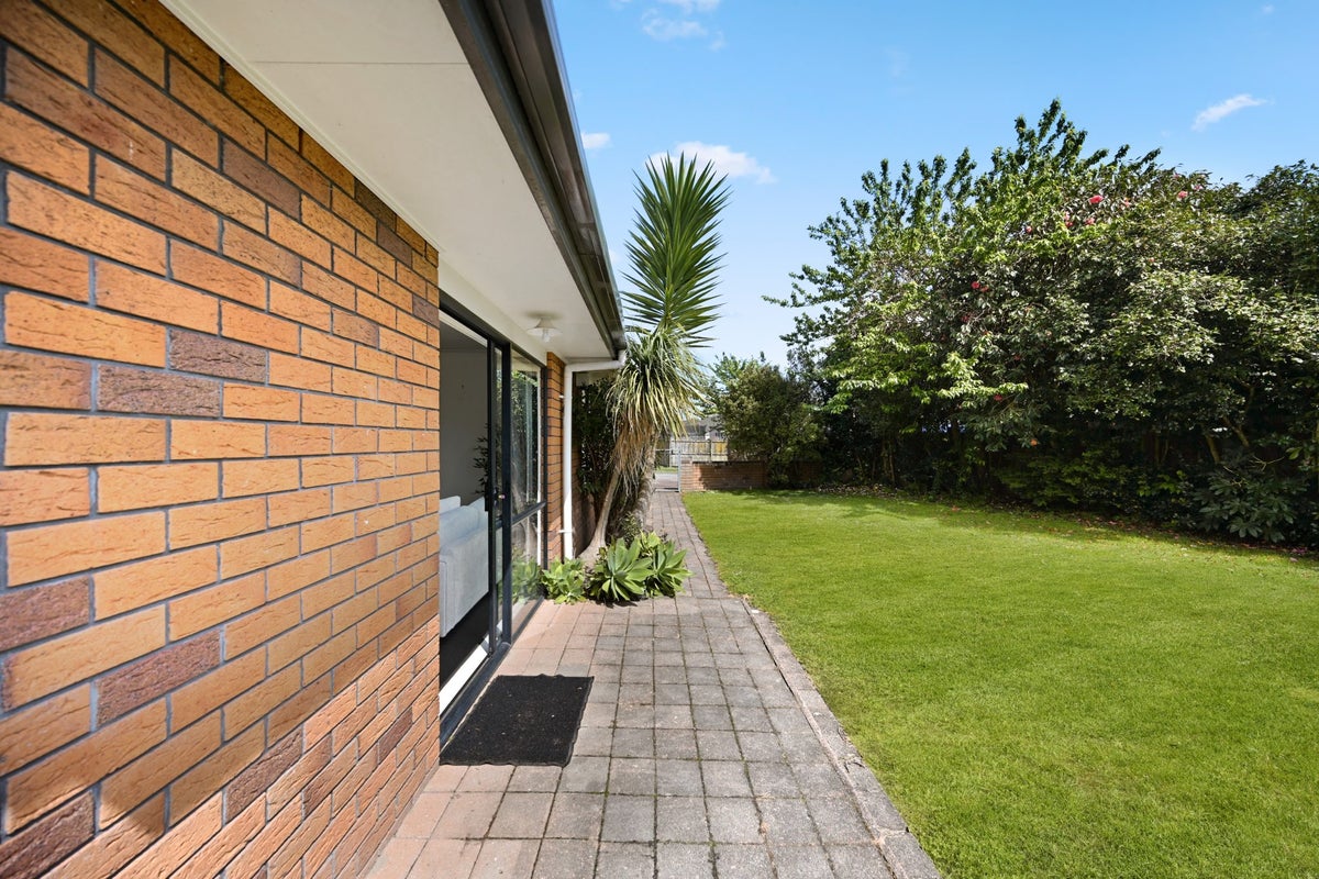 10 Raleigh Avenue, Fairview Downs, Hamilton - Carousel 17