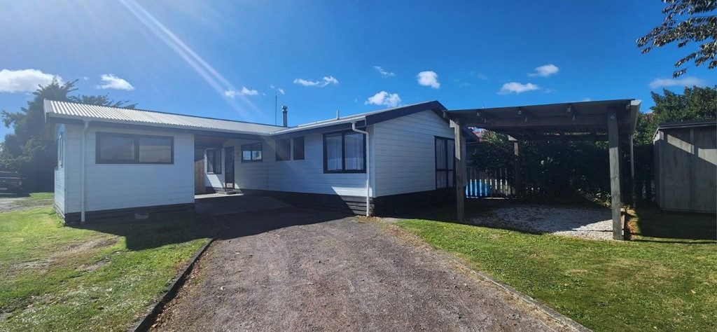 22A Monokia Street, Fairy Springs, Rotorua - Carousel 1