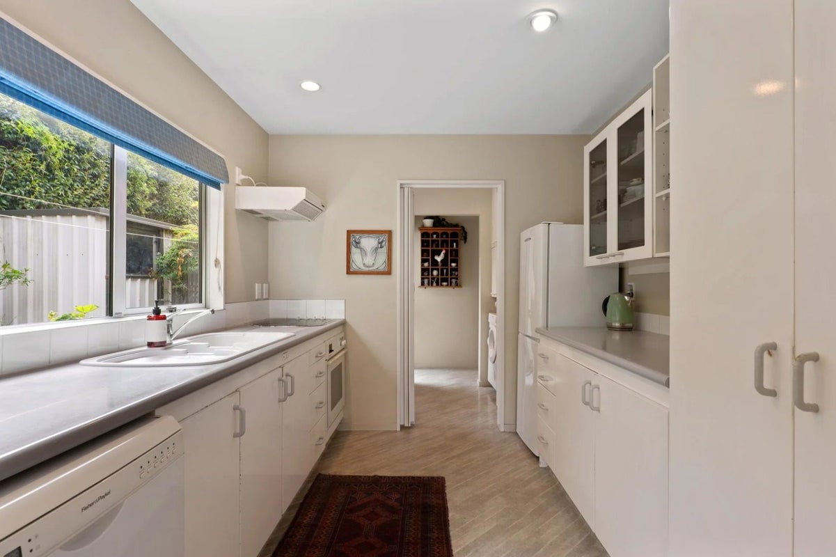 2/166 Rossall Street, Merivale, Christchurch - Carousel 2