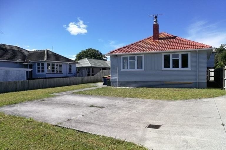 103 Bayswater Avenue, Bayswater, Auckland - Carousel 1
