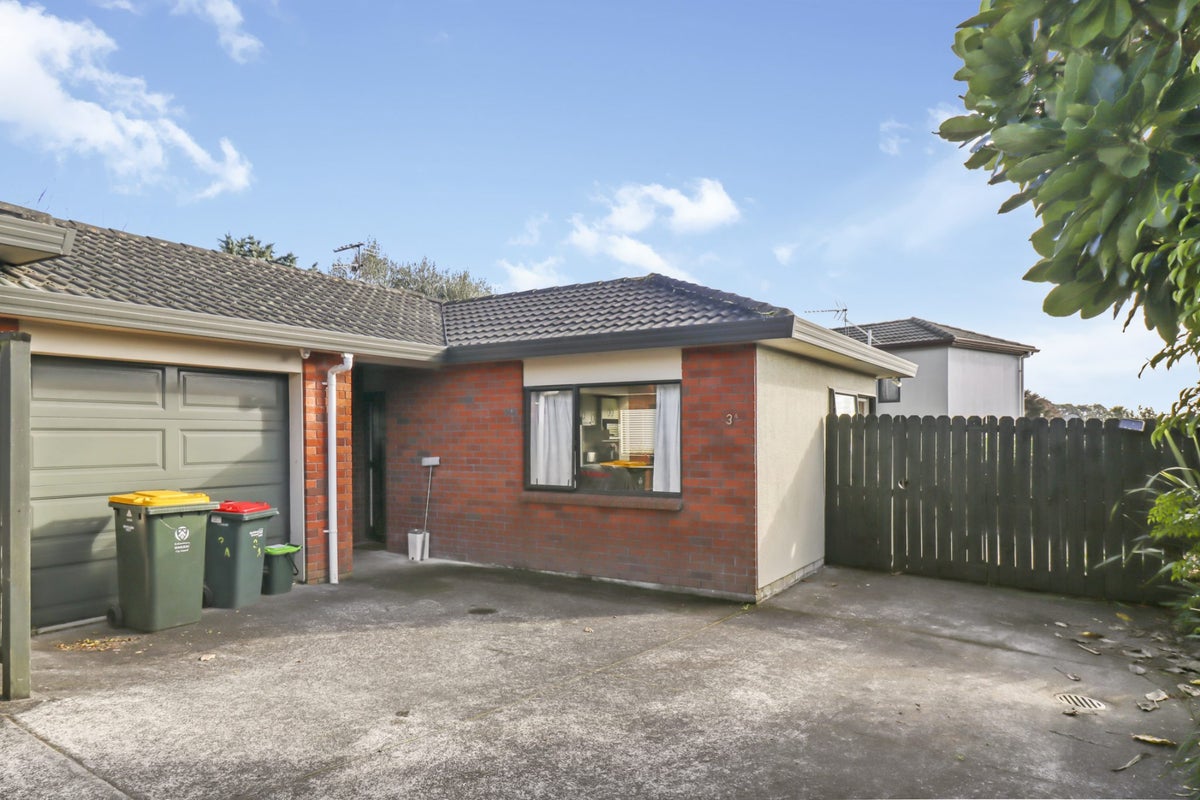 3 Ballyward Close, East Tamaki, Auckland - Carousel 1