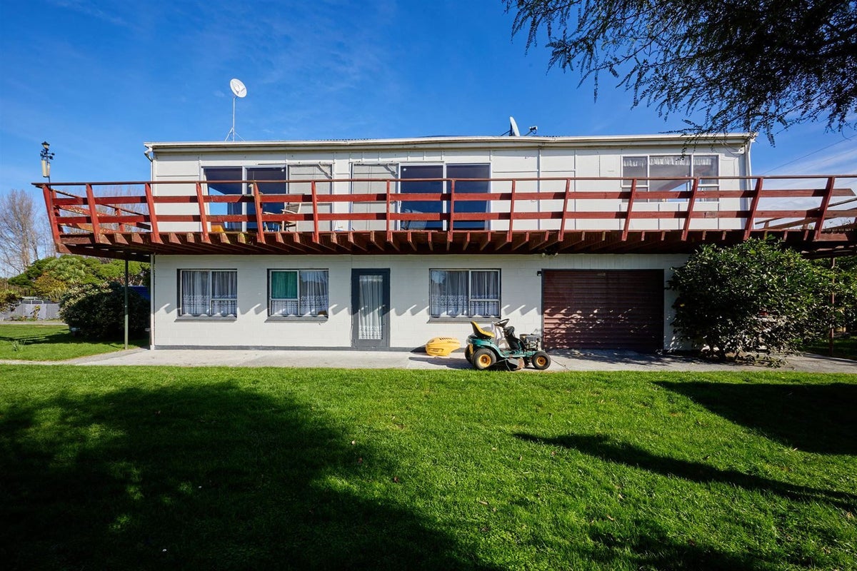8 Puketa Road, Kaikoura - Carousel 1