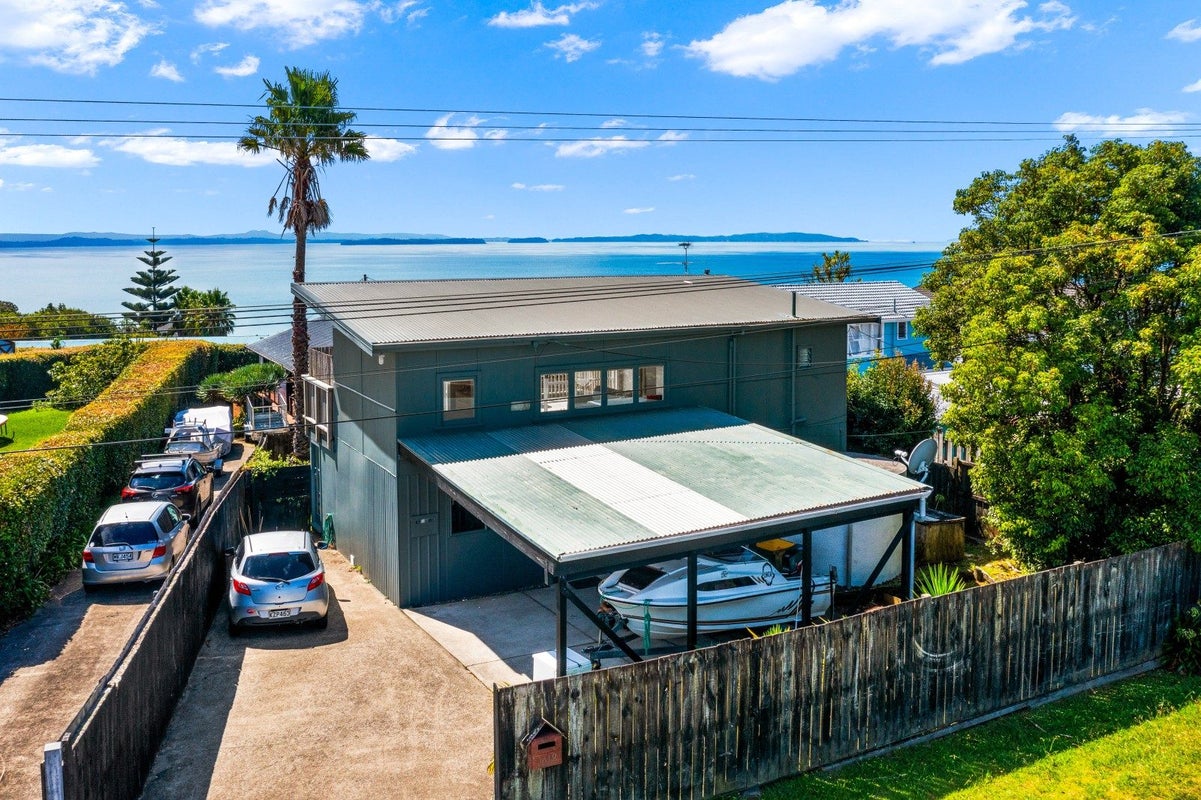 1412 Whangaparaoa Road, Army Bay, Whangaparaoa - Carousel 1