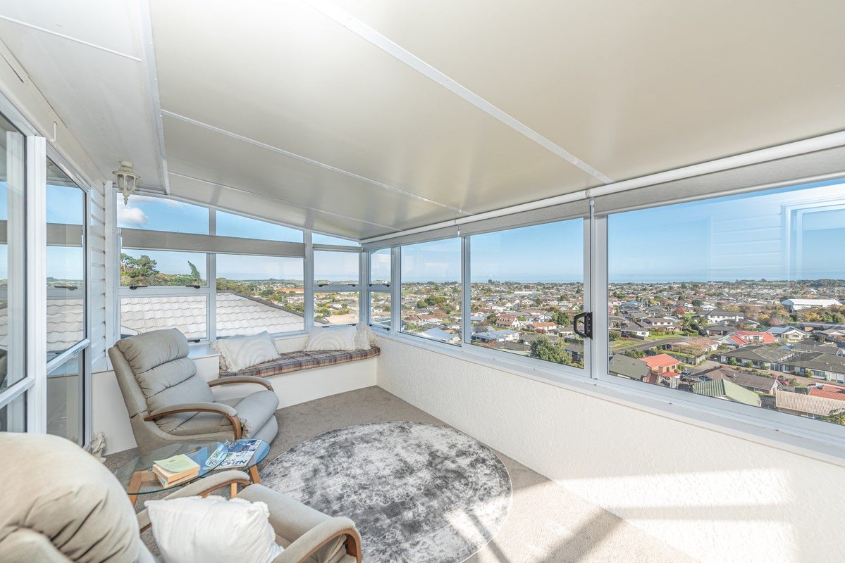 14 Rawhiti Place, Saint Johns Hill, Whanganui - Carousel 2