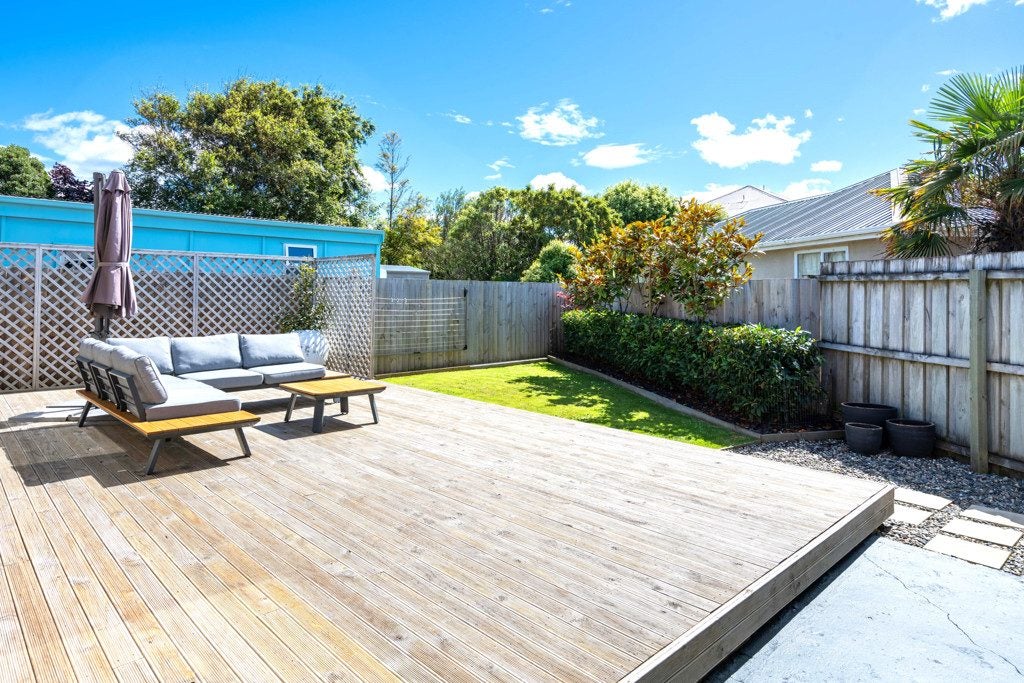37 Eskvale Street, Saint Kilda, Dunedin - Carousel 1