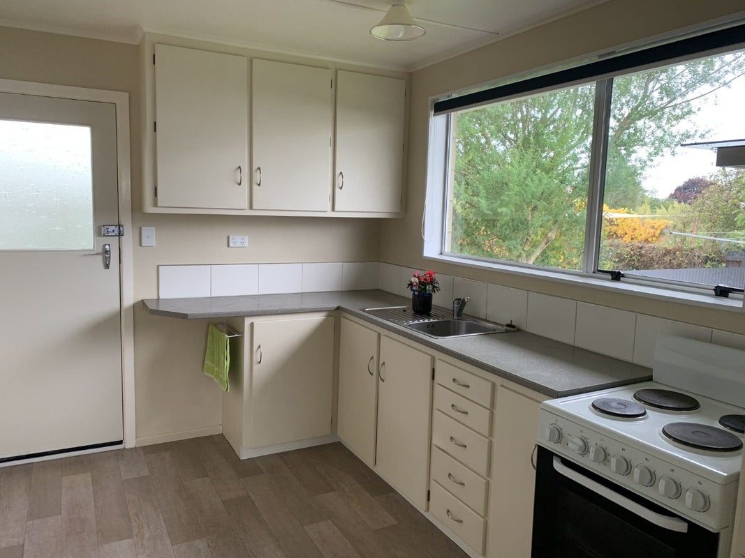 2/26 Babington Street, Parkside, Timaru - Carousel 2