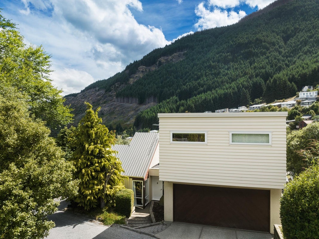 8 MacKinnon Terrace, Sunshine Bay, Queenstown - Carousel 28