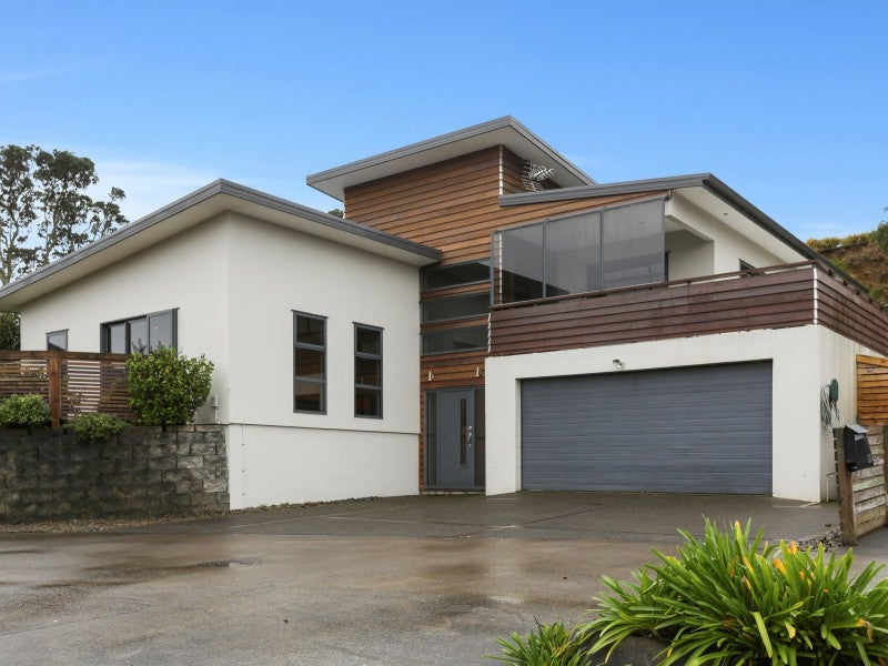 12E Junction Street, Welbourn, New Plymouth - Carousel 1