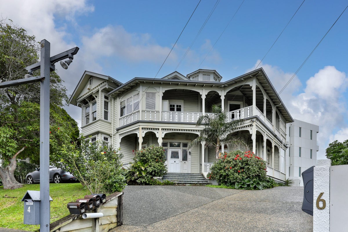 4 Shelly Beach Road, Saint Marys Bay, Auckland - Carousel 1